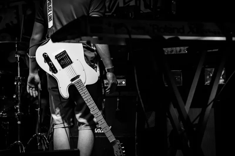 Wired Differently: The Lasting Imprint Wilko Johnson Left on British Guitar Music